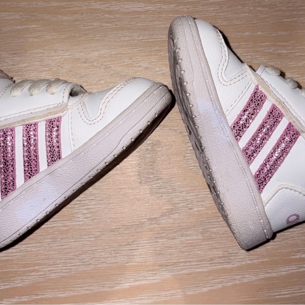 adidas HOOPS MID 2.01 Kids High Top Sneakers - White and Pink Glitter Strips - Picture 4 of 8